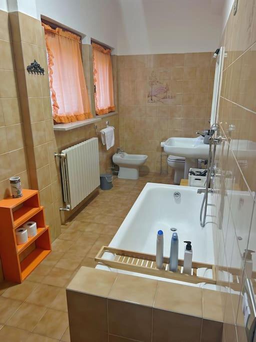 Business And Family House Con 3 Camere Da Letto Bergamo Luaran gambar